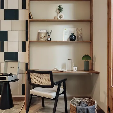 Ada - 2 Bedrooms And Balcony In Eixample Dreta